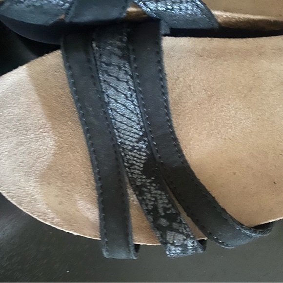 Ladies shoes - Picture 1 of 4